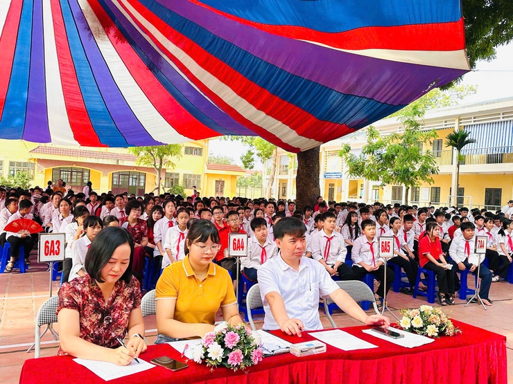 THCS Tam Hưng sôi nổi chuỗi hoạt động chào mừng 85 năm Ngày thành lập Đội TNTP Hồ Chí Minh và 136 năm Ngày sinh Chủ tịch Hồ Chí Minh- Ảnh 1.