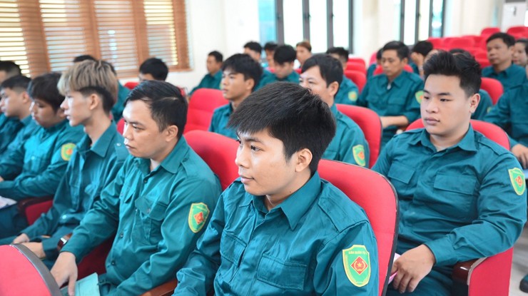 Xã Dương Hoà huấn luyện lực lượng dân quân cơ động năm 2026 - Ảnh 3.
