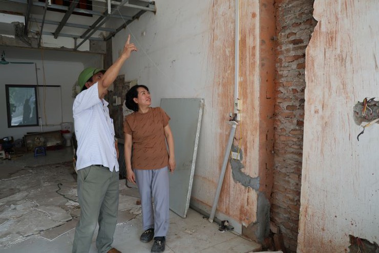 Khi người dân Tân Bình tự nguyện tháo dỡ bàn giao mặt bằng thi công Dự án Quốc lộ 6 vì lợi ích chung- Ảnh 5.