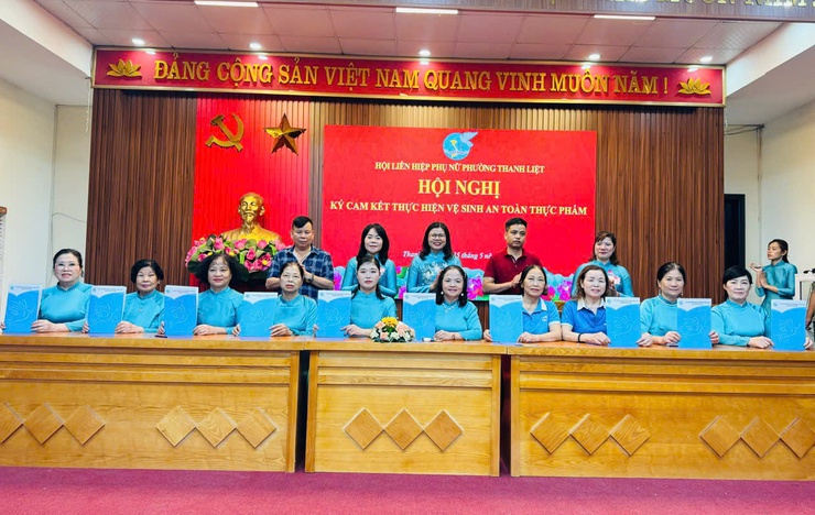 Hội LHPN phường Thanh Liệt: Ký cam kết thực hiện vệ sinh an toàn thực phẩm- Ảnh 5.