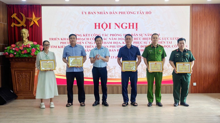 Ban Chỉ huy Quân sự phường Tây Hồ: Nòng cốt trong hiệp đồng và thực thi nhiệm vụ Phòng thủ dân sự năm 2026- Ảnh 3.