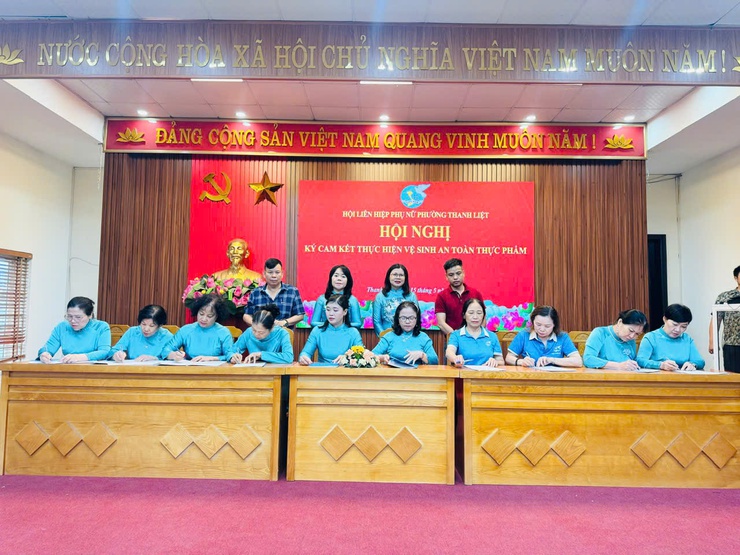 Hội LHPN phường Thanh Liệt: Ký cam kết thực hiện vệ sinh an toàn thực phẩm- Ảnh 4.