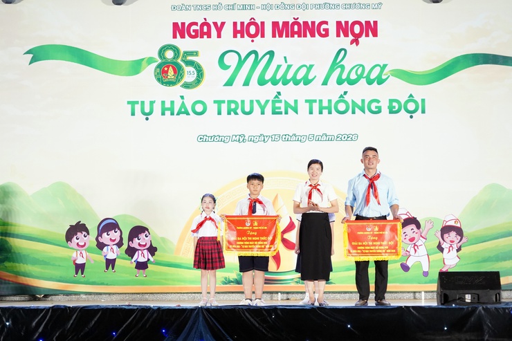 Liên hoan văn nghệ “85 mùa hoa – Đội ta lớn lên cùng đất nước”- Ảnh 18.