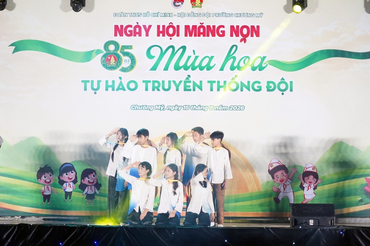 Liên hoan văn nghệ “85 mùa hoa – Đội ta lớn lên cùng đất nước”- Ảnh 29.