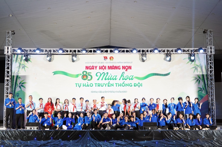 Liên hoan văn nghệ “85 mùa hoa – Đội ta lớn lên cùng đất nước”- Ảnh 31.