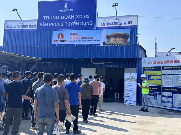 TUYỂN DỤNG HƠN 20.000 VIỆC LÀM: VINGROUP "HÚT" HÀNG TRĂM LAO ĐỘNG ĐỊA PHƯƠNG NỘP HỒ SƠ NGÀY ĐẦU- Ảnh 3.