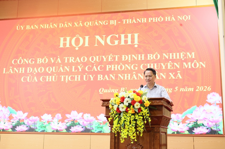 UBND xã Quảng Bị tổ chức Hội nghị công bố và trao Quyết định bổ nhiệm lãnh đạo quản lý các phòng chuyên môn- Ảnh 1.
