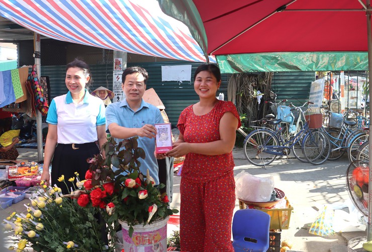 Mô hình Chợ 4.0: Tiểu thương và người dân chung tay thúc đẩy chuyển đổi số- Ảnh 3.