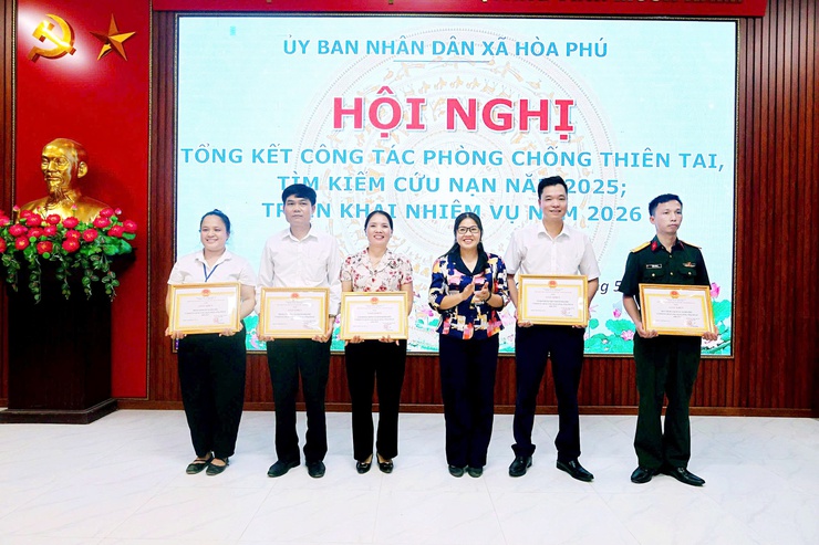 Xã Hòa Phú: Tổ chức Hội nghị tổng kết công tác phòng, chống thiên tai và tìm kiếm cứu nạn năm 2025; triển khai nhiệm vụ năm 2026- Ảnh 5.