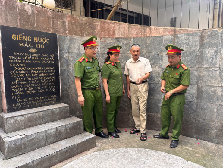 Công an phường Tây Hồ khắc ghi lời Bác dạy, lan tỏa tinh thần vì Nhân dân phục vụ- Ảnh 5.