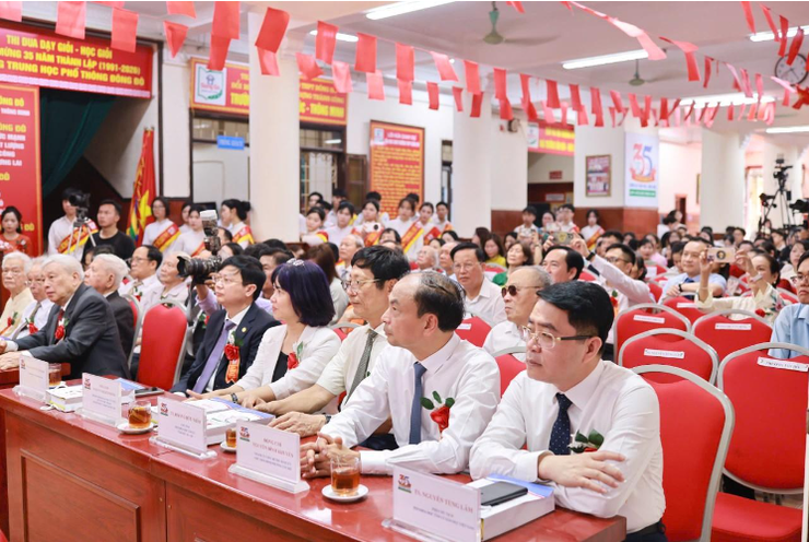 Kỷ niệm 35 năm thành lập trường THPT Đông Đô: Hành trình tiên phong kiến tạo mô hình “Trường học hạnh phúc – thông minh”- Ảnh 2.