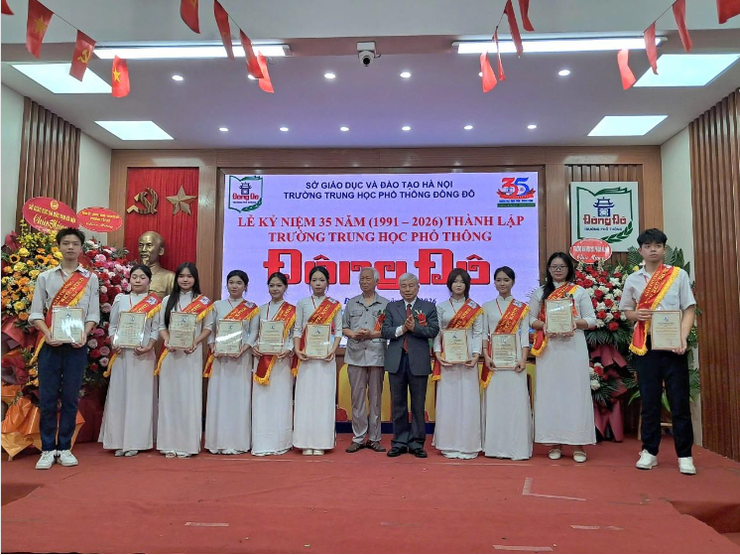 Kỷ niệm 35 năm thành lập trường THPT Đông Đô: Hành trình tiên phong kiến tạo mô hình “Trường học hạnh phúc – thông minh”- Ảnh 13.