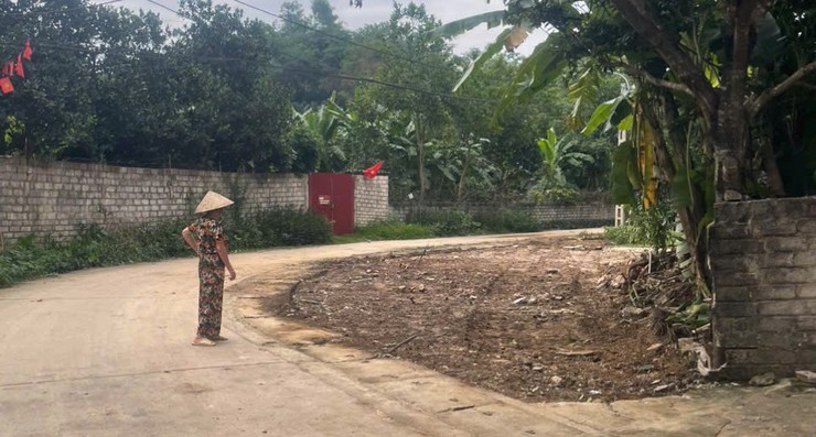 Gương sáng hiến đất mở đường: Bà Trần Thị Sáu (thôn 2) – Tấm lòng vì sự an toàn và phát triển quê hương Bất Bạt- Ảnh 2.