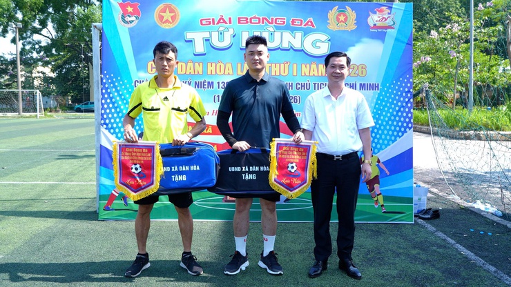 SÔI NỔI KHAI MẠC GIẢI BÓNG ĐÁ TỨ HÙNG CÚP DÂN HÒA LẦN THỨ I NĂM 2026- Ảnh 1.