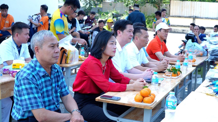 SÔI NỔI KHAI MẠC GIẢI BÓNG ĐÁ TỨ HÙNG CÚP DÂN HÒA LẦN THỨ I NĂM 2026- Ảnh 4.
