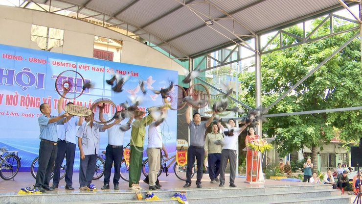 UBND XÃ THƯ LÂM TỔ CHỨC “HỘI THI THẢ CHIM BỒ CÂU BAY MỞ RỘNG XÃ THƯ LÂM LẦN THỨ I NĂM 2026”
- Ảnh 11.