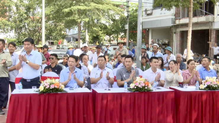 UBND XÃ THƯ LÂM TỔ CHỨC “HỘI THI THẢ CHIM BỒ CÂU BAY MỞ RỘNG XÃ THƯ LÂM LẦN THỨ I NĂM 2026”
- Ảnh 2.