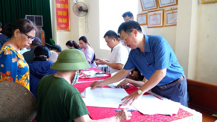 95 hộ dân thôn Tiên Văn được chi trả bồi thường GPMB dự án Khu đô thị thể thao Quốc tế Hà Nội- Ảnh 3.