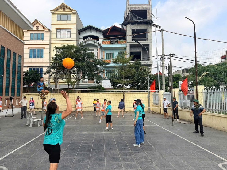 SÔI NỔI GIẢI THI ĐẤU BÓNG CHUYỀN HƠI NỮ XÃ VĨNH THANH NĂM 2026- Ảnh 7.