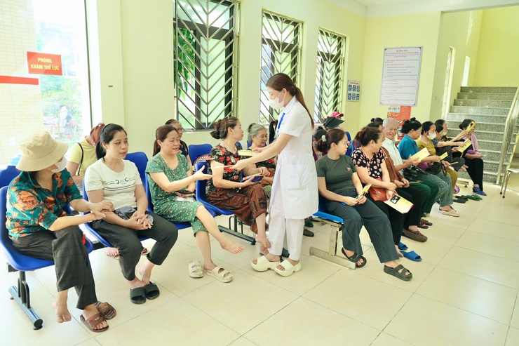 Trạm Y tế xã Phú Nghĩa: Triển khai hiệu quả chiến dịch truyền thông lồng ghép cung cấp dịch vụ chăm sóc sức khỏe sinh sản, kế hoạch hóa gia đình và nâng cao chất lượng dân số năm - Ảnh 7.