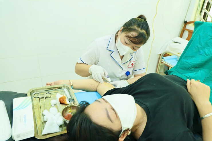 Trạm Y tế xã Phú Nghĩa: Triển khai hiệu quả chiến dịch truyền thông lồng ghép cung cấp dịch vụ chăm sóc sức khỏe sinh sản, kế hoạch hóa gia đình và nâng cao chất lượng dân số năm - Ảnh 4.
