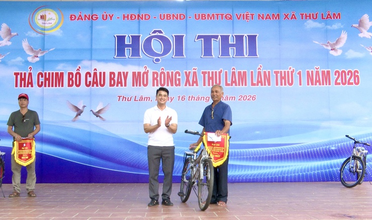 UBND XÃ THƯ LÂM TỔ CHỨC “HỘI THI THẢ CHIM BỒ CÂU BAY MỞ RỘNG XÃ THƯ LÂM LẦN THỨ I NĂM 2026”
- Ảnh 13.
