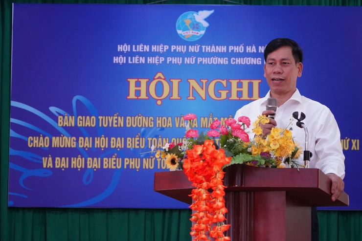 Hội LHPN phường Chương Mỹ bàn giao tuyến đường hoa, ra mắt mô hình “Ngôi nhà xanh”- Ảnh 5.