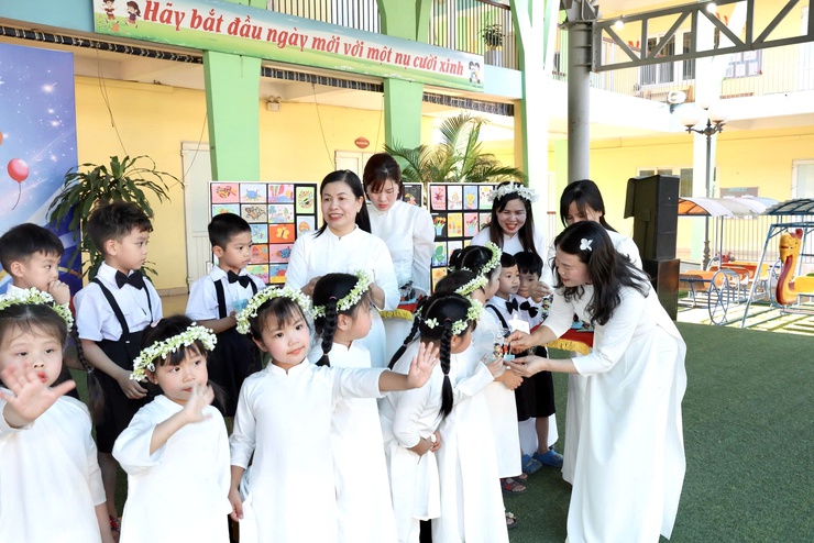TRƯỜNG MẦM NON NGỌC LÔI TỔ CHỨC LỄ RA TRƯỜNG CHO HỌC SINH KHỐI MẪU GIÁO LỚN- Ảnh 16.