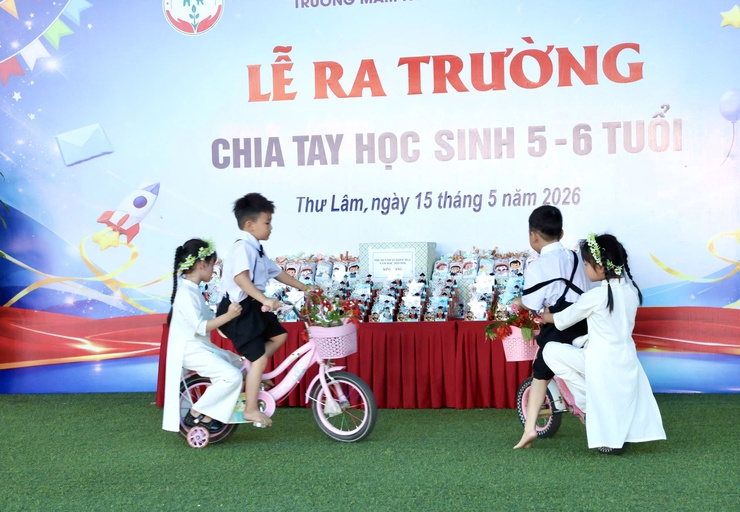TRƯỜNG MẦM NON NGỌC LÔI TỔ CHỨC LỄ RA TRƯỜNG CHO HỌC SINH KHỐI MẪU GIÁO LỚN- Ảnh 7.