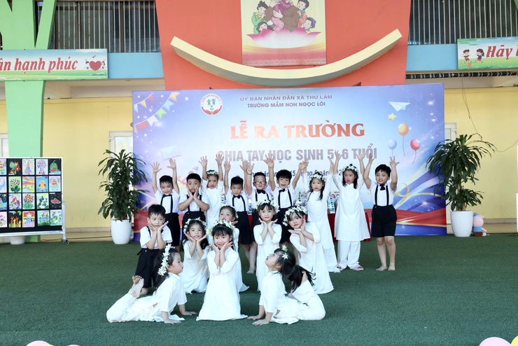 TRƯỜNG MẦM NON NGỌC LÔI TỔ CHỨC LỄ RA TRƯỜNG CHO HỌC SINH KHỐI MẪU GIÁO LỚN- Ảnh 8.