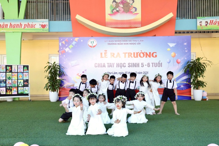 TRƯỜNG MẦM NON NGỌC LÔI TỔ CHỨC LỄ RA TRƯỜNG CHO HỌC SINH KHỐI MẪU GIÁO LỚN- Ảnh 9.