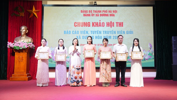 Chung Khảo Hội thi báo cáo viên, tuyên truyền viên giỏi xã Dương Hoà năm 2026- Ảnh 13.