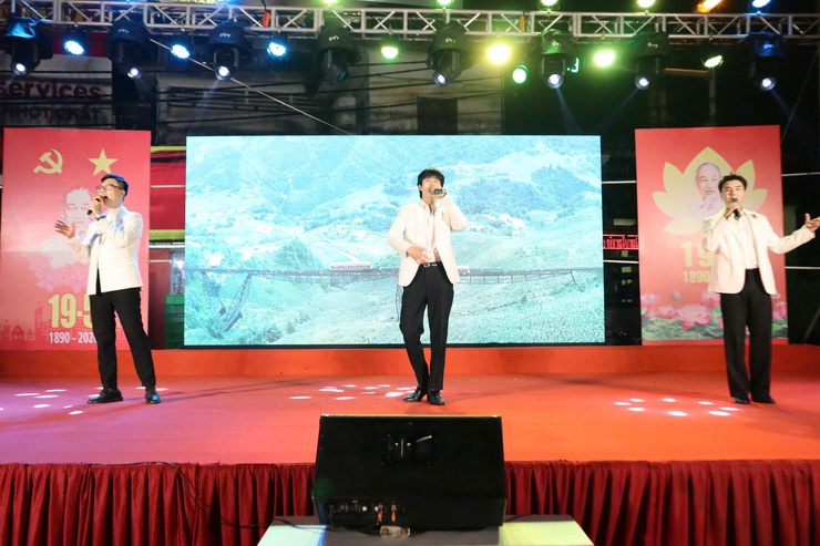 Chương trình nghệ thuật với chủ đề "Người là niềm tin tất thắng" nhân dịp kỷ niệm 136 năm Ngày sinh Chủ tịch Hồ Chí Minh kính yêu (19/5/1890 - 19/5/2026)- Ảnh 3.