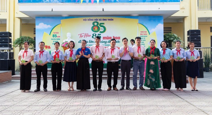 Hội đồng Đội xã Ứng Thiên tổ chức mít tinh kỷ niệm 85 năm Ngày thành lập Đội Thiếu niên Tiền phong Hồ Chí Minh- Ảnh 4.