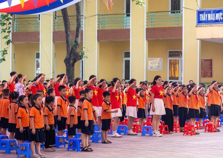 Hội đồng Đội xã Ứng Thiên tổ chức mít tinh kỷ niệm 85 năm Ngày thành lập Đội Thiếu niên Tiền phong Hồ Chí Minh- Ảnh 2.