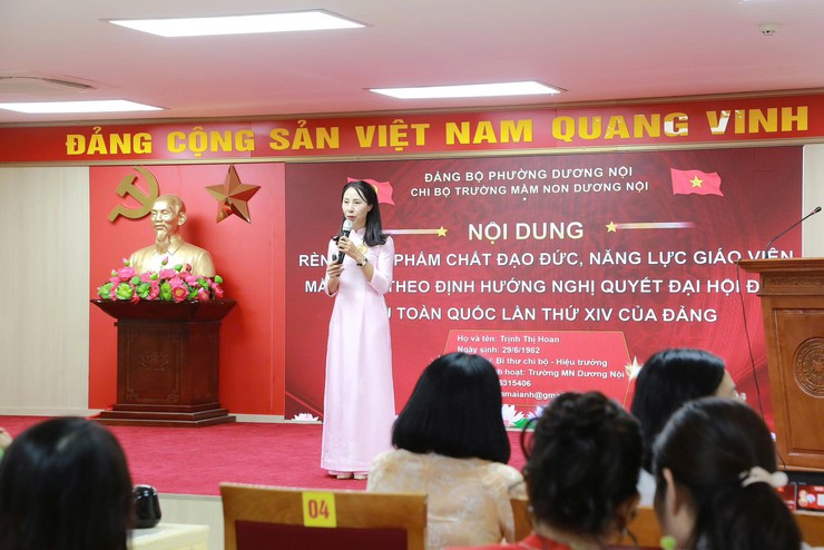 Chung khảo Hội thi báo cáo viên, tuyên truyền viên giỏi phường Dương Nội năm 2026- Ảnh 2.