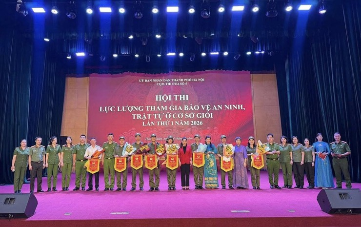 Phường Dương Nội đạt giải Nhì tại Hội thi lực lượng tham gia bảo vệ an ninh trật tự ở cơ sở giỏi lần thứ I - năm 2026 của Cụm thi đua số 5- Ảnh 1.