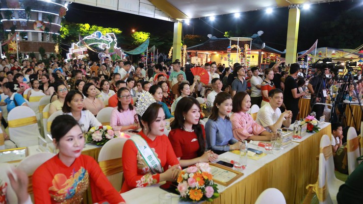 FESTIVAL “NỮ ĐẠI SỨ DU LỊCH LÀNG NGHỀ HÀ NỘI 2026”: SỰ KIỆN TÔN VINH VĂN HOÁ LÀNG NGHỀ TRUYỀN THỐNG THỦ ĐÔ- Ảnh 3.