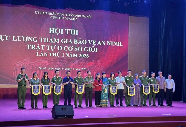 Phường Dương Nội đạt giải Nhì tại Hội thi lực lượng tham gia bảo vệ an ninh trật tự ở cơ sở giỏi lần thứ I - năm 2026 của Cụm thi đua số 5- Ảnh 2.