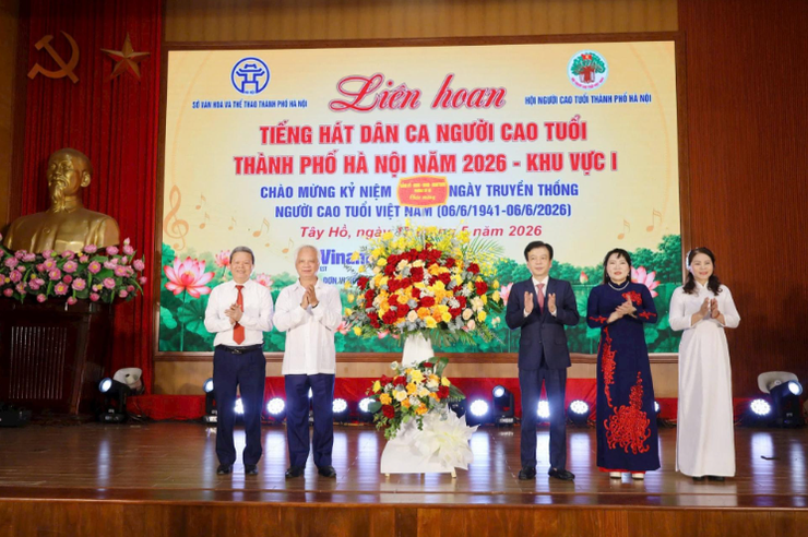 Tiếng hát dân ca Người cao tuổi Hà Nội 2026: Tôn vinh giá trị văn hóa truyền thống- Ảnh 1.