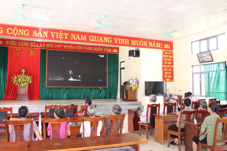 Chiếu phim miễn phí “Địa đạo – Mặt trời trong bóng tối” phục vụ Nhân dân xã Phú Nghĩa- Ảnh 3.