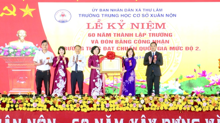 TRƯỜNG THCS XUÂN NỘN LONG TRỌNG TỔ CHỨC LỄ KỶ NIỆM 60 NĂM THÀNH LẬP TRƯỜNG VÀ ĐÓN NHẬN BẰNG CÔNG NHẬN TRƯỜNG ĐẠT CHUẨN QUỐC GIA MỨC ĐỘ 2- Ảnh 18.