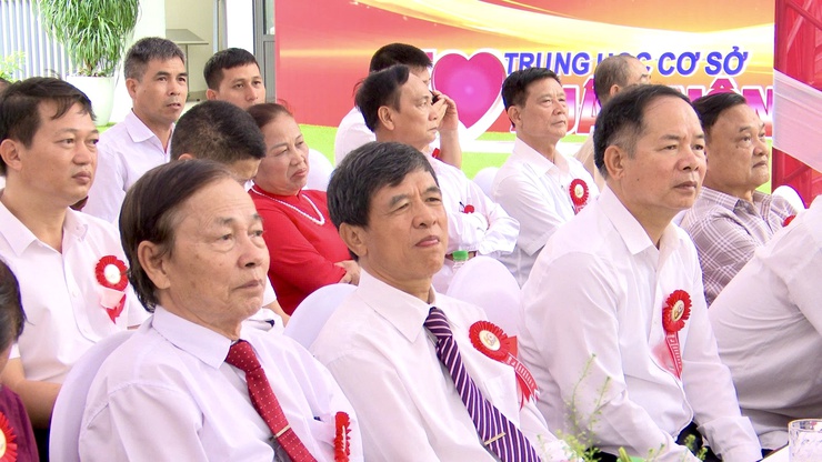 TRƯỜNG THCS XUÂN NỘN LONG TRỌNG TỔ CHỨC LỄ KỶ NIỆM 60 NĂM THÀNH LẬP TRƯỜNG VÀ ĐÓN NHẬN BẰNG CÔNG NHẬN TRƯỜNG ĐẠT CHUẨN QUỐC GIA MỨC ĐỘ 2- Ảnh 14.