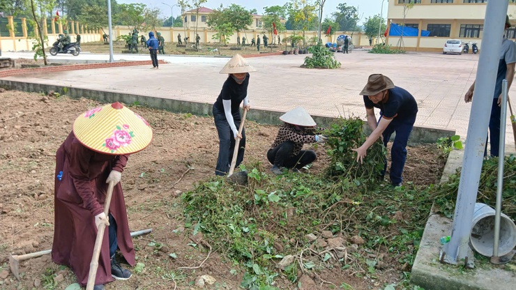 Hòa Lạc: Ra quân tổng vệ sinh, sẵn sàng đưa vào sử dụng điểm trường  Mầm non, Tiểu học tại khu tái định cư Đại học Quốc gia- Ảnh 3.