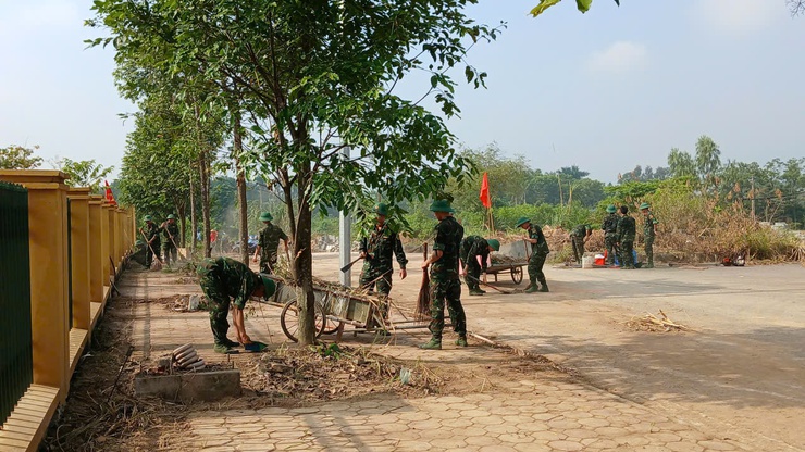 Hòa Lạc: Ra quân tổng vệ sinh, sẵn sàng đưa vào sử dụng điểm trường  Mầm non, Tiểu học tại khu tái định cư Đại học Quốc gia- Ảnh 5.