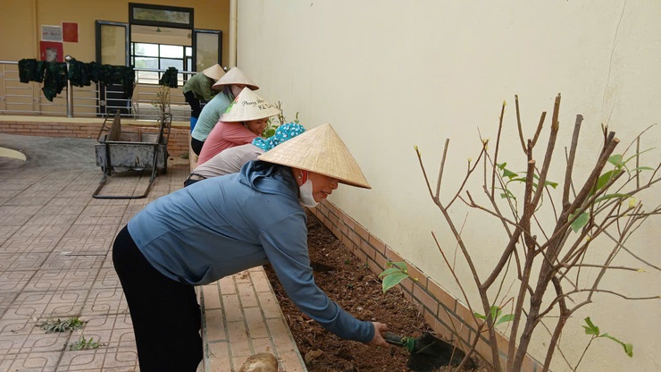 Hòa Lạc: Ra quân tổng vệ sinh, sẵn sàng đưa vào sử dụng điểm trường  Mầm non, Tiểu học tại khu tái định cư Đại học Quốc gia- Ảnh 8.