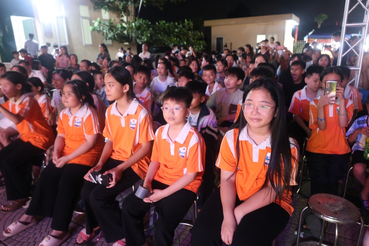Chương trình biểu diễn nghệ thuật đặc biệt chào mừng kỷ niệm 136 năm Ngày sinh Chủ tịch Hồ Chí Minh- Ảnh 12.