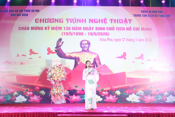 Chương trình biểu diễn nghệ thuật đặc biệt chào mừng kỷ niệm 136 năm Ngày sinh Chủ tịch Hồ Chí Minh- Ảnh 4.