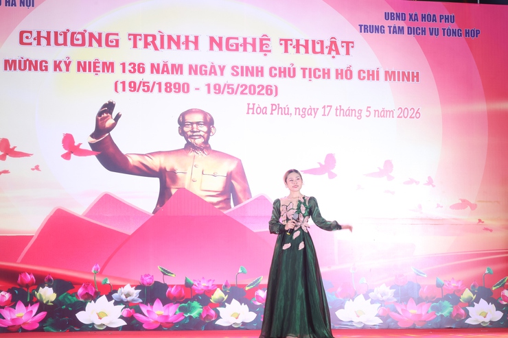 Chương trình biểu diễn nghệ thuật đặc biệt chào mừng kỷ niệm 136 năm Ngày sinh Chủ tịch Hồ Chí Minh- Ảnh 8.