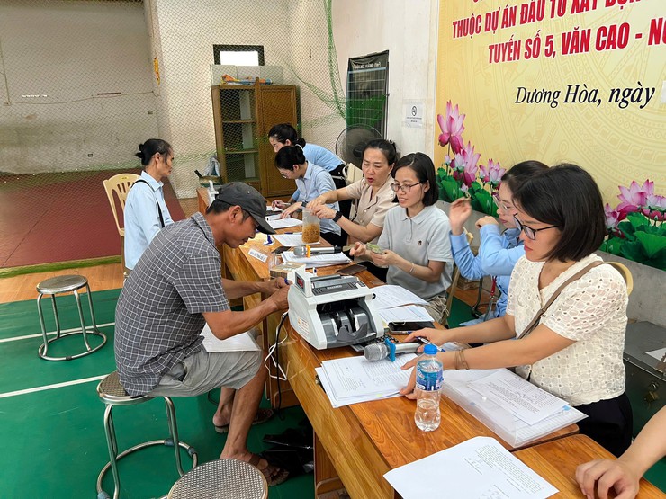 Tiến độ chi trả kinh phí bồi thường, hỗ trợ GPMB dự án thành phần 1 – Depot Sơn Đồng tại xã Dương Hoà đạt 67,3% kế hoạch - Ảnh 1.